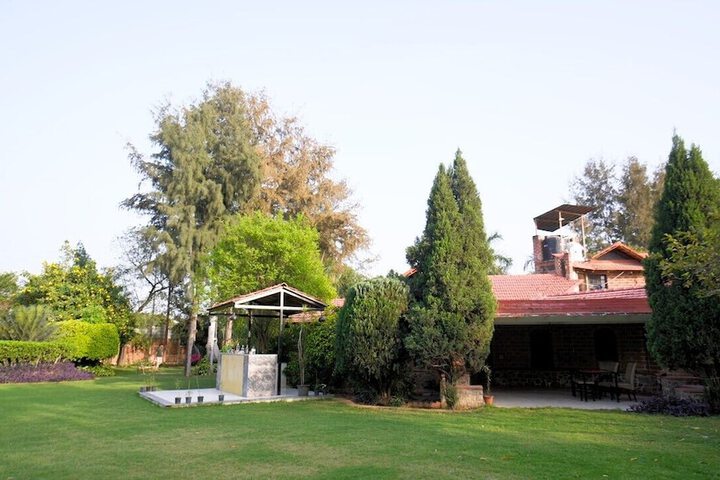 Hotel Exterior 78 of 79