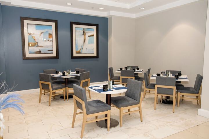 Breakfast/Coffee Service 93 of 122