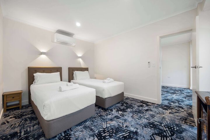 Room 25 of 68