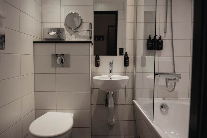 Room 52 of 88