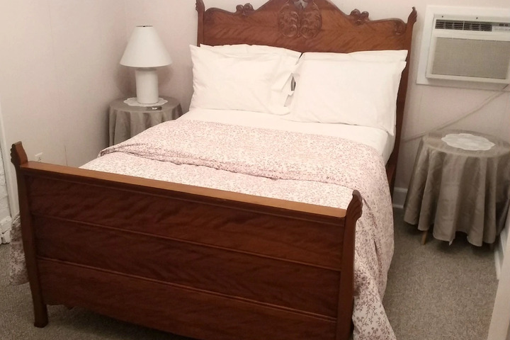 Room 7 of 10
