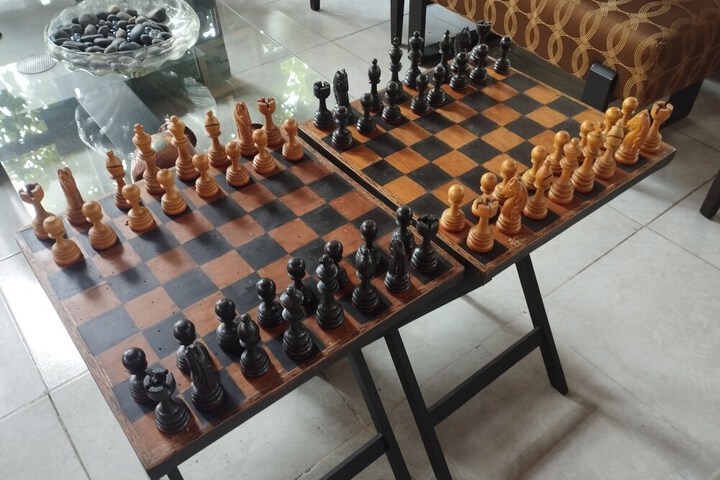Room 6 of 25