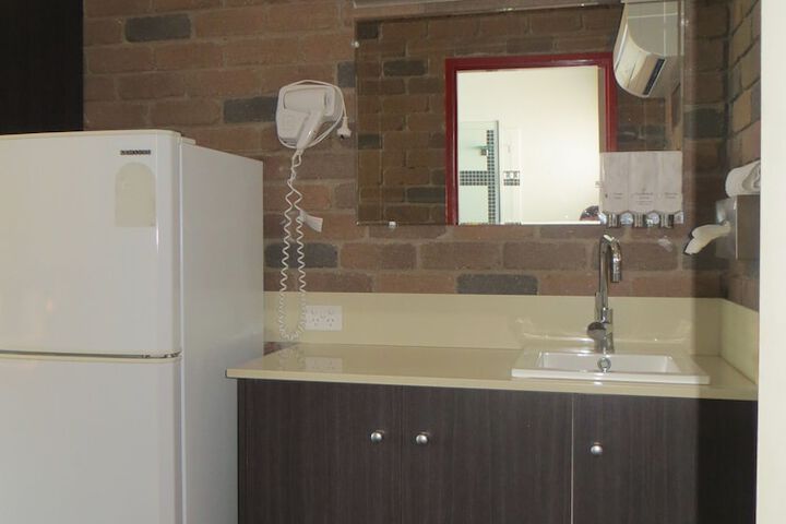 Room 15 of 61