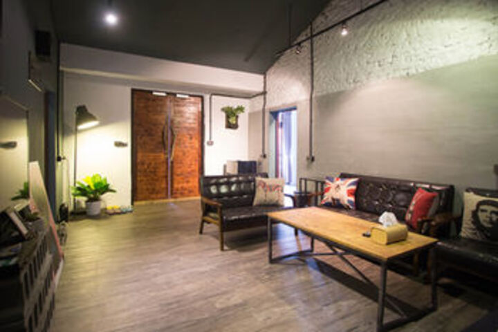 Room 15 of 16