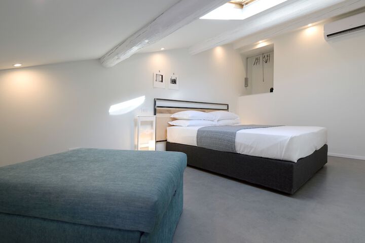 Room 5 of 36