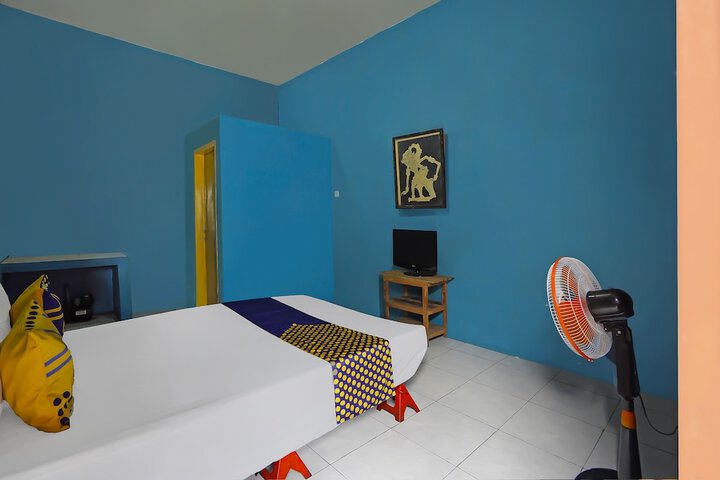 Room 9 of 21
