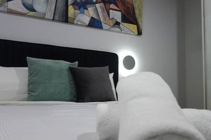 Room 53 of 158