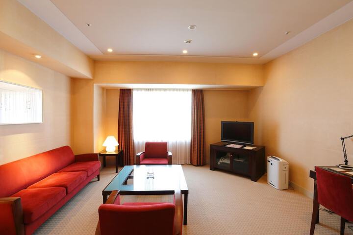 Room 28 of 58