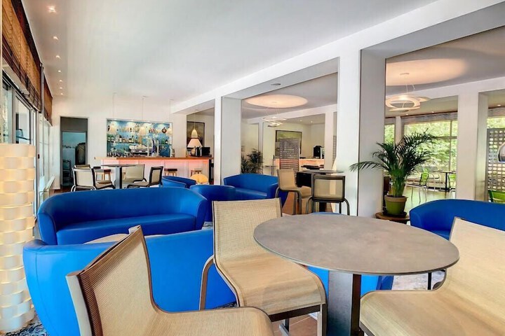 Hotel Interior 48 of 52