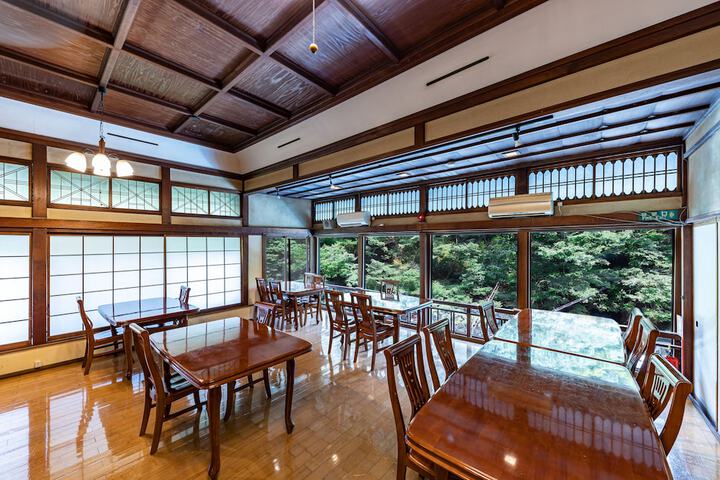 Dining Photos
