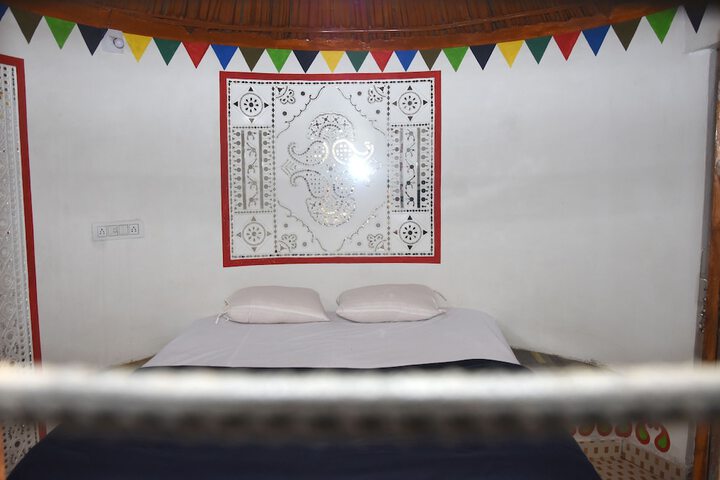 Room 7 of 34