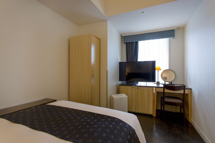 Room 12 of 60