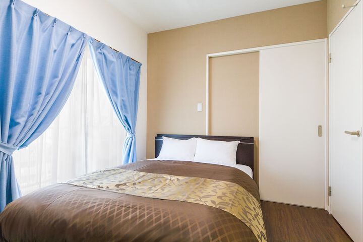 Room 7 of 36