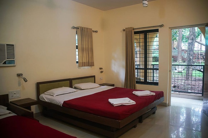 Room 11 of 29