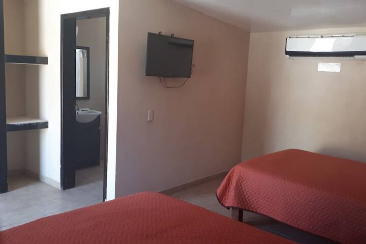 Room 7 of 18