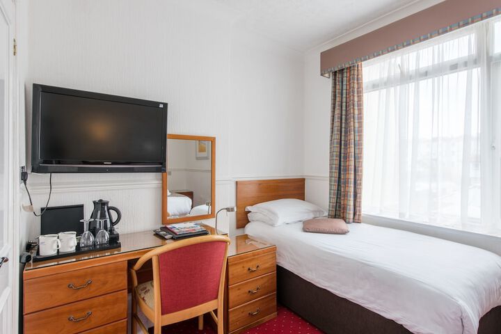 Room 14 of 43