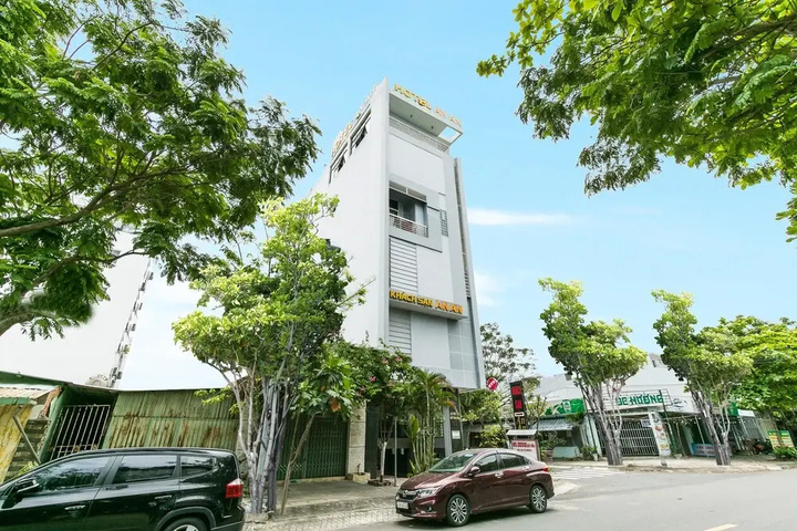An An Hotel by OYO Rooms