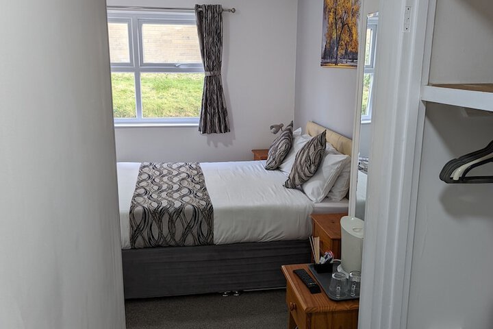 Room 7 of 13