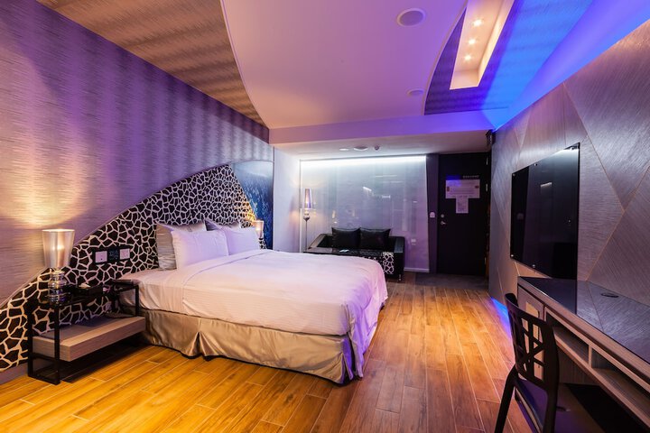 Room 15 of 39