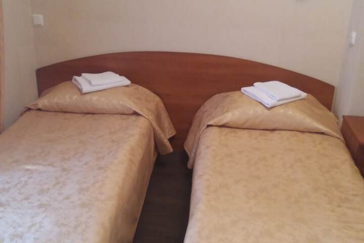 Room 14 of 46