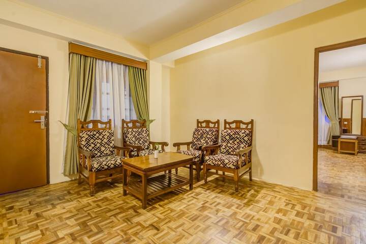 Room 8 of 32