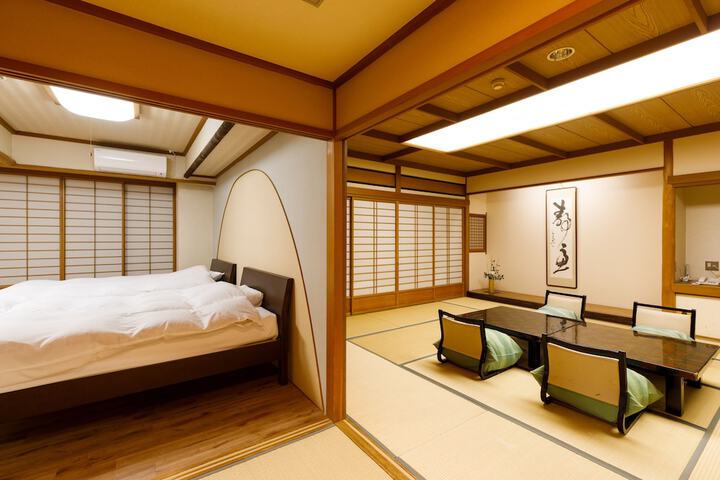 Room 25 of 78