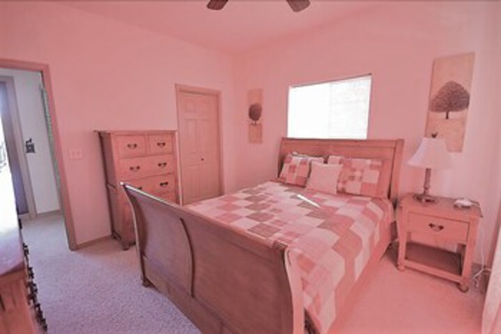 Room 30 of 40
