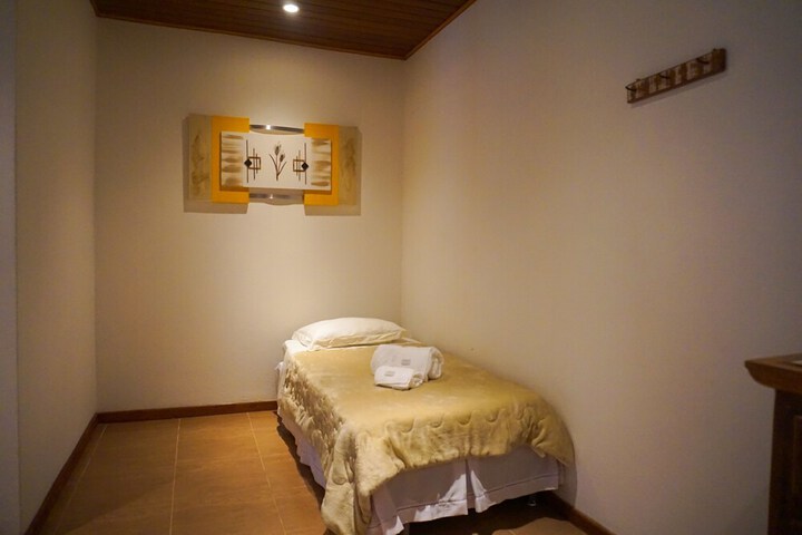Room 16 of 81