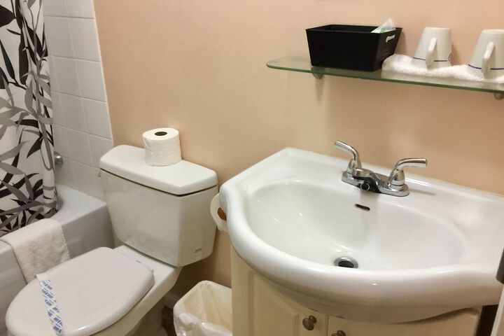 Room 35 of 38