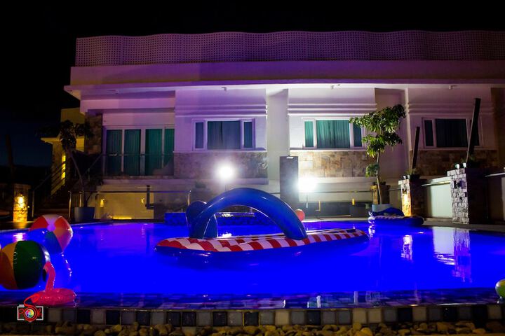 Pool 19 of 34