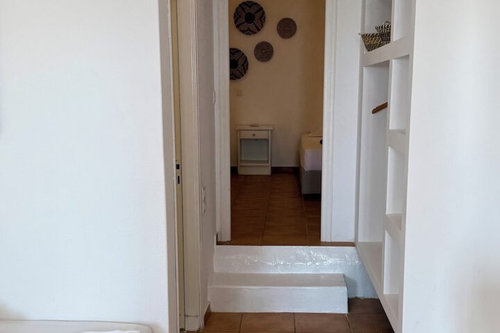 Room 12 of 101