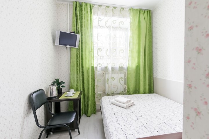 Room 8 of 75