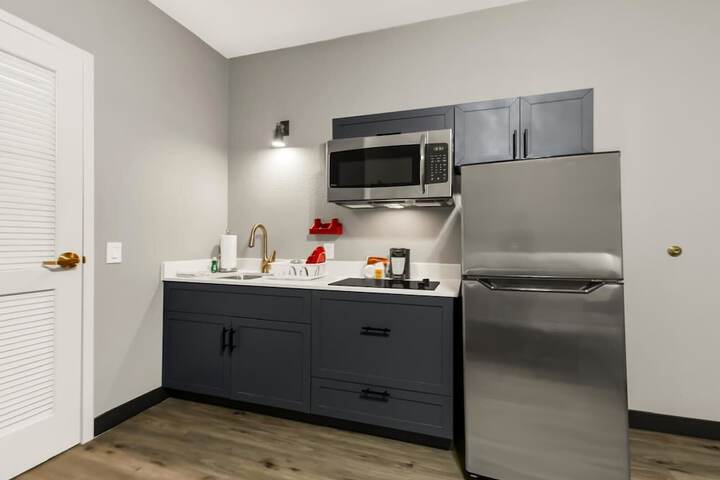 Private kitchenette