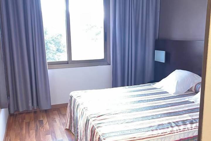 Room 10 of 31