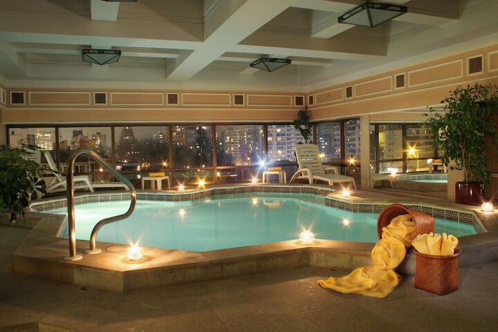 Pool Hotel