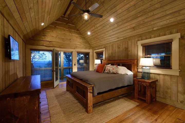 Room 3 of 14
