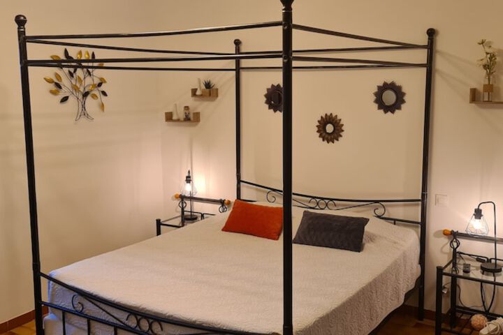 Room 32 of 111