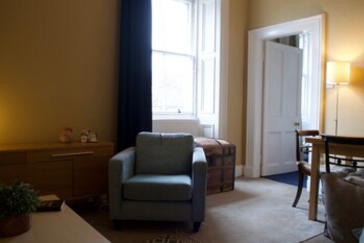 Room 7 of 24