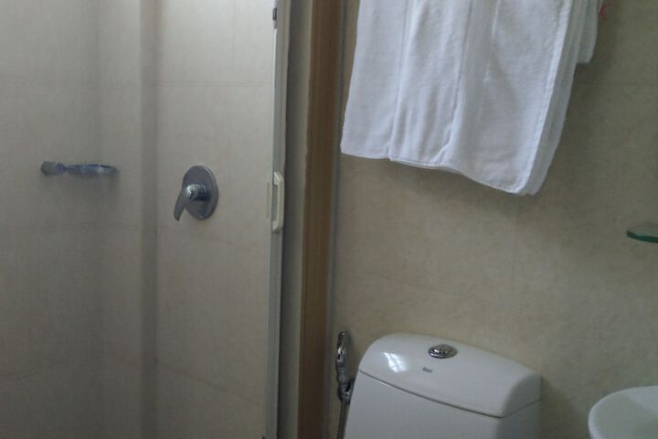 Room 26 of 65