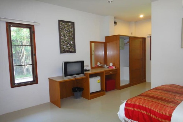 Room 18 of 31