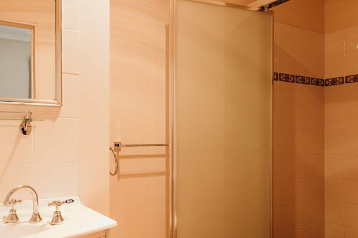 Room 8 of 49