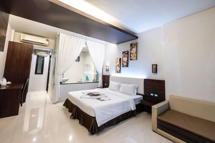 Room 15 of 126