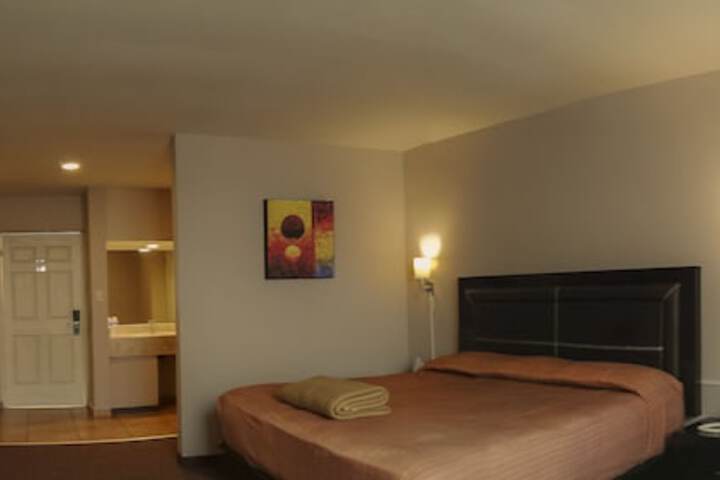 Room 10 of 40
