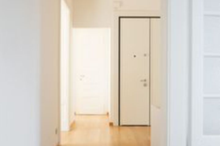 Room 9 of 21