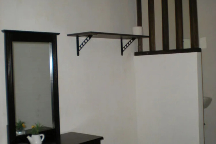 Room 13 of 23