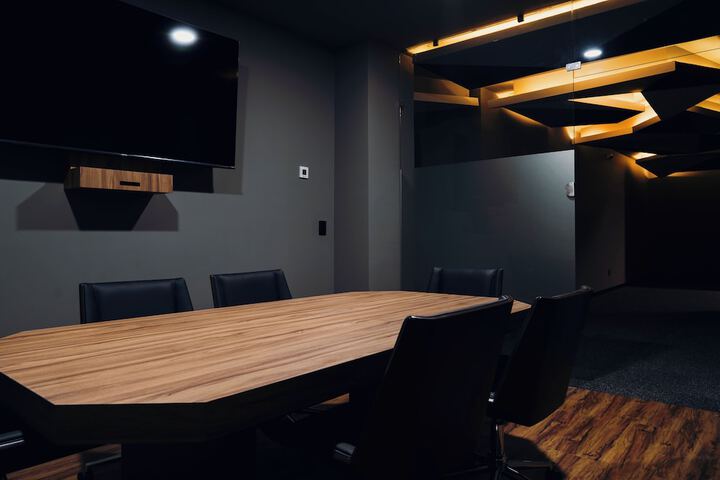 Business Center 13 of 15