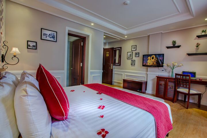 Room 14 of 34