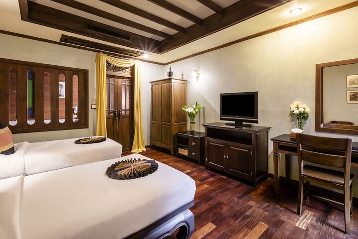 Room 15 of 111