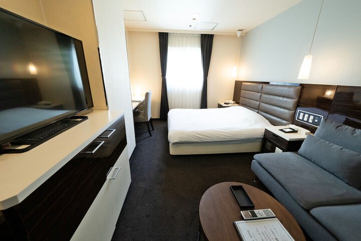 Room 172 of 239