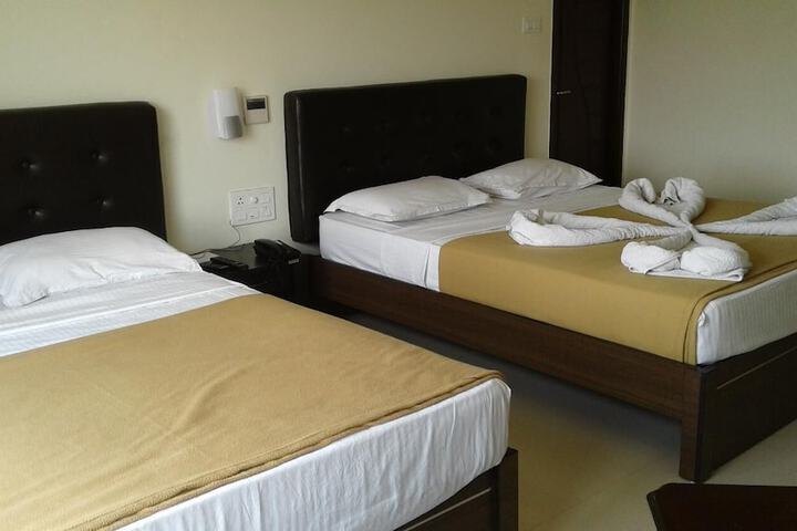 Room 17 of 38
